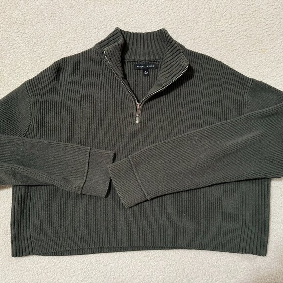 Kendall and Kylie 3/4 zip cropped boxy sweater in L - Picture 1 of 4
